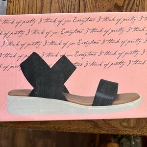 Kensie black sandals